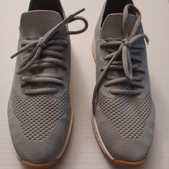 4/$80 Gray Fancy Runners - Fit Like US8 (Women) - Picture 6 of 6